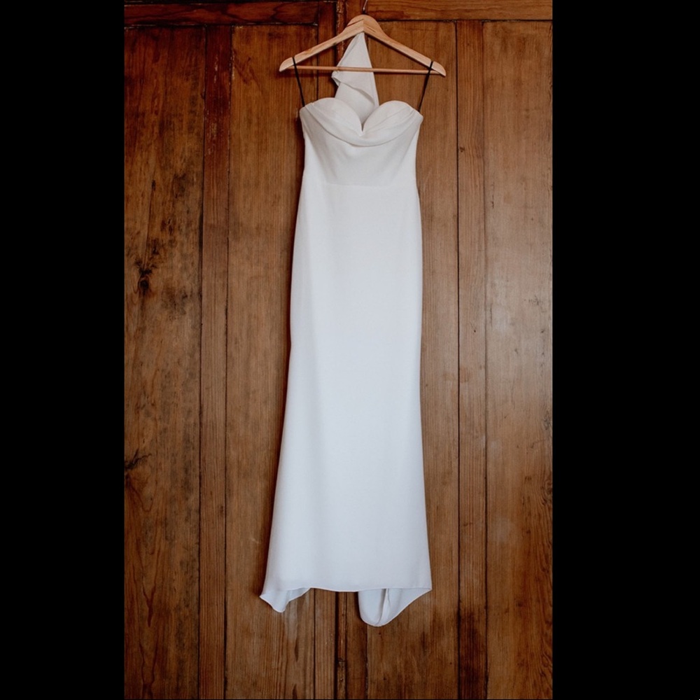 Vera Wang Bride Amandine Dress, Size 4 (UNWORN/ALTERED)